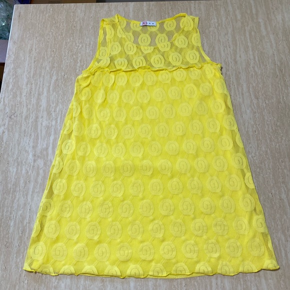 glam Dresses & Skirts - Glam yellow dress